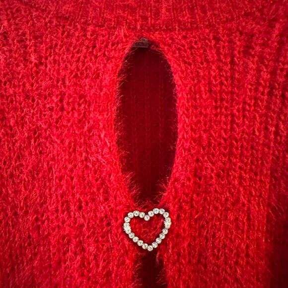 Madden Girl Women's Red Crew Neck Long Sleeve Sweater Soft Hearts Size XL - Picture 2 of 6